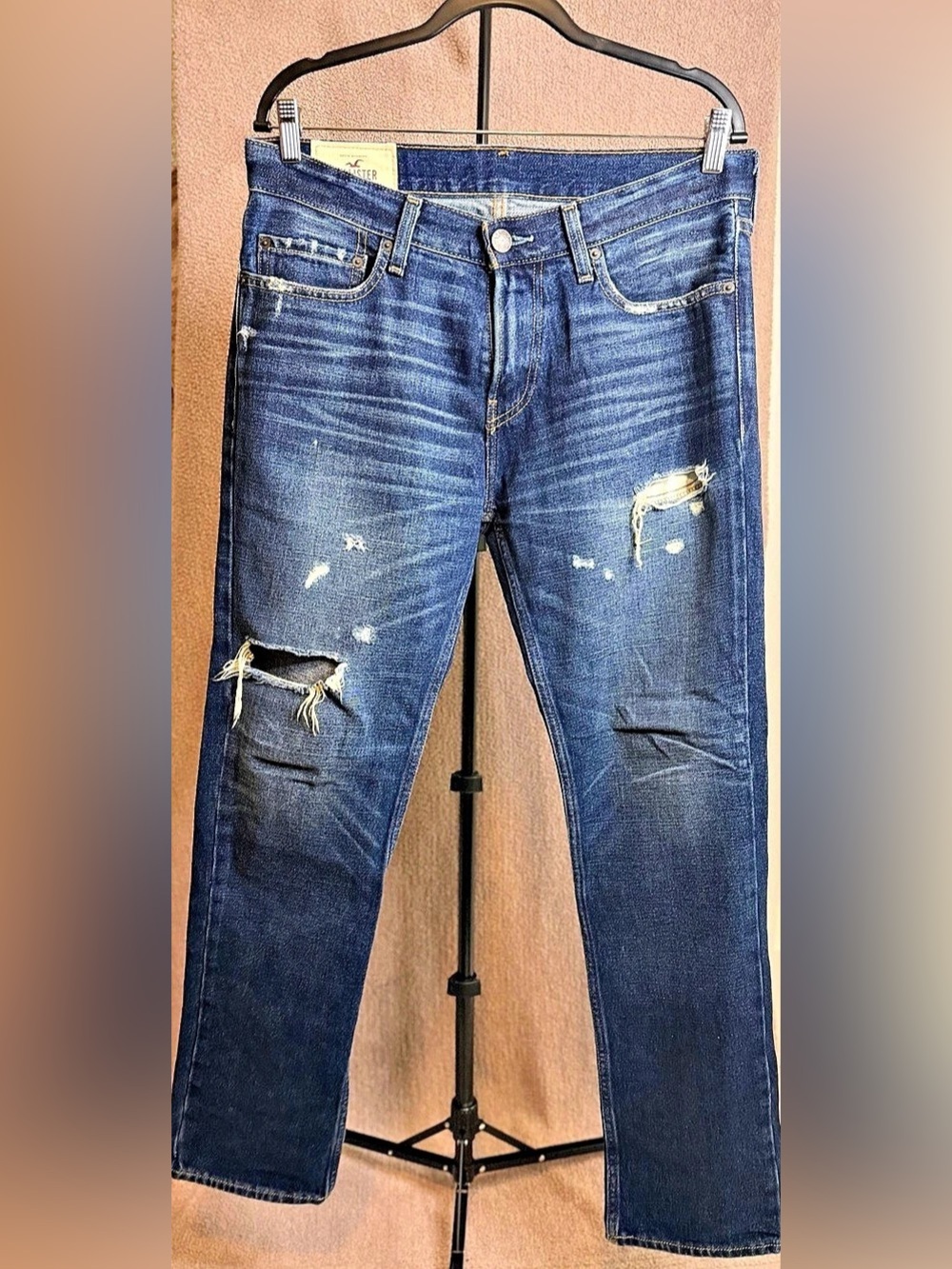 Hollister Men’s 31x32 Distressed Ripped Jeans Dark Wash Blue Denim